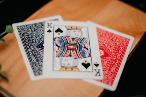 Cartas para juegos de mesa y magia