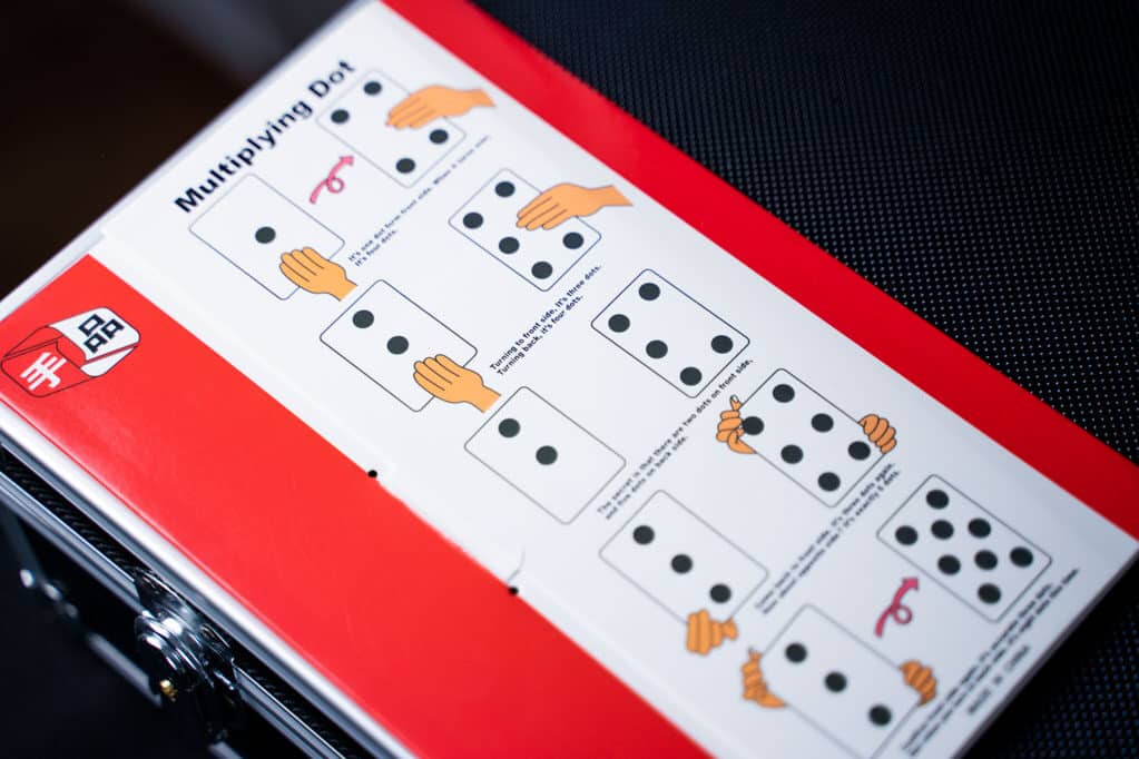 Cómo se hace el truco de RRSS que en una ficha de domino se multiplican los puntos