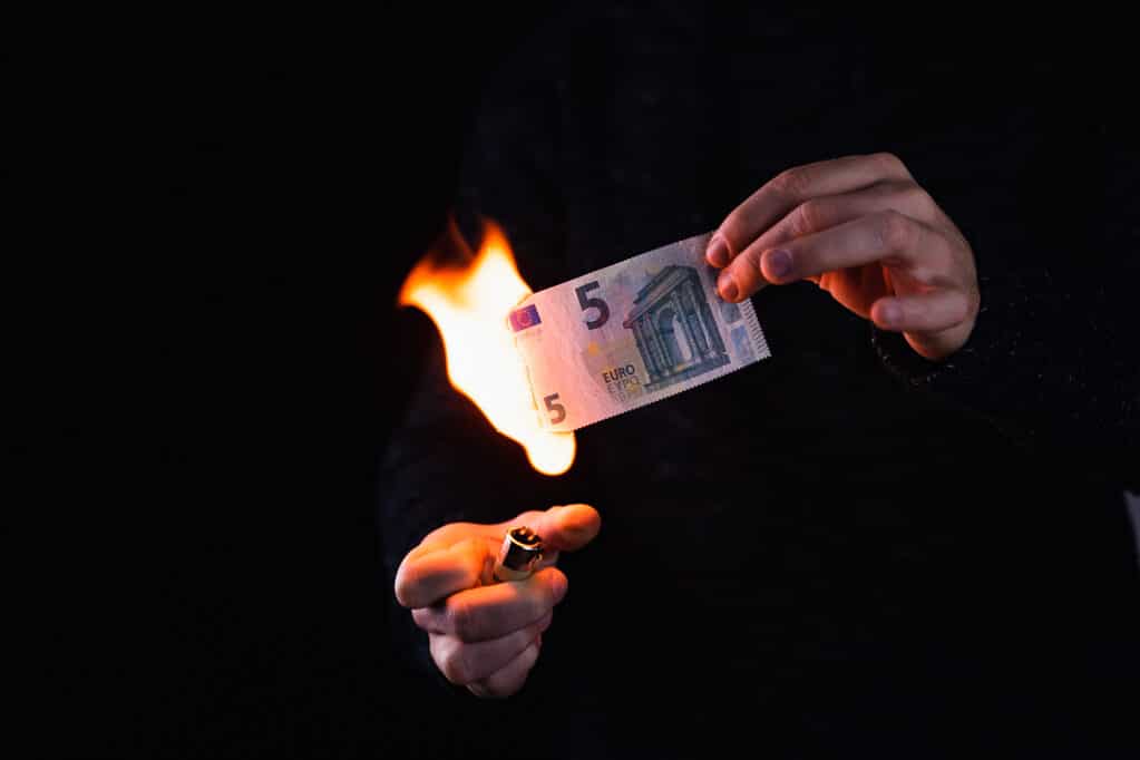 Comprar billetes flash de fuego para magia con dinero