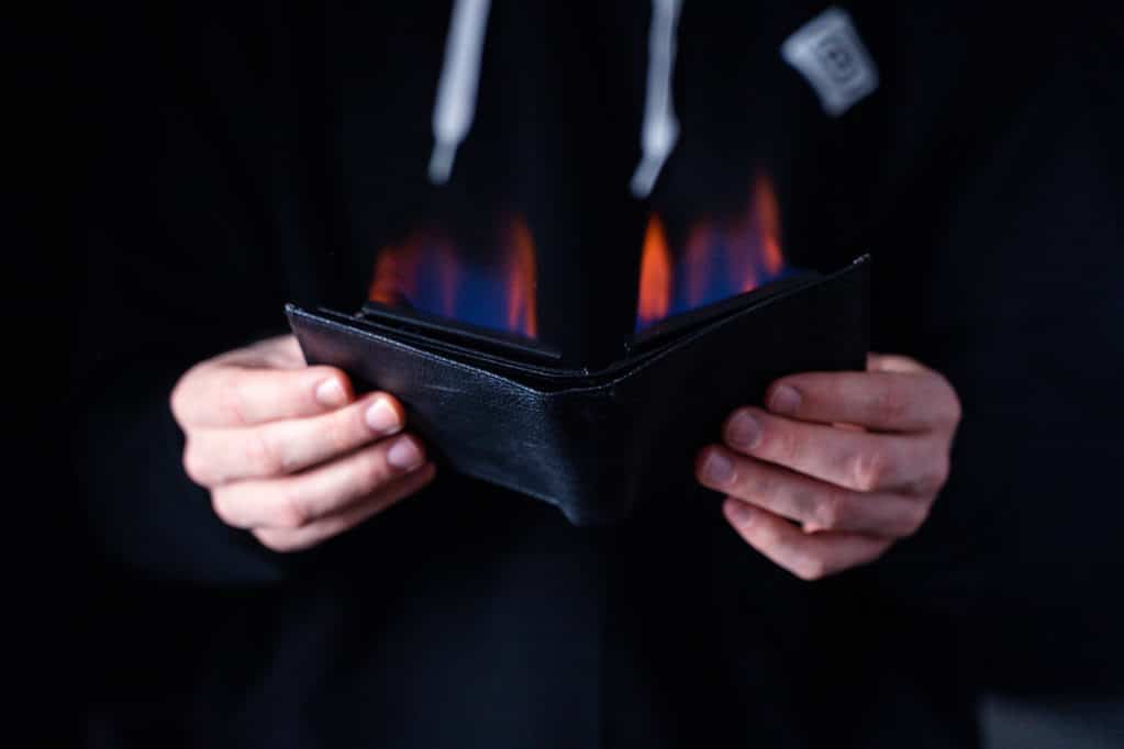 Comprar cartera en llamas de fuego para magia