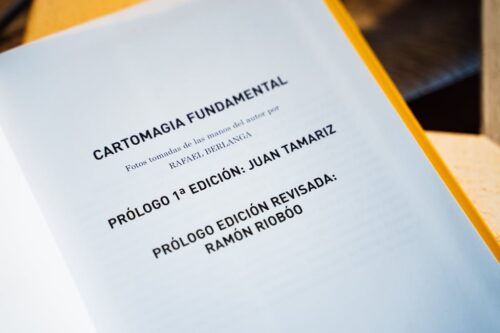 Juan Tamariz hace el prólogo del libro de Cartomagia Fundamental de Vicente Canuto en castellano