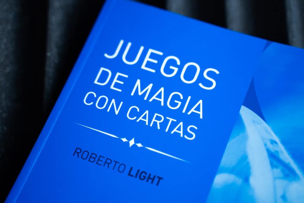 Libro Roberto Light Trucos con Cartas